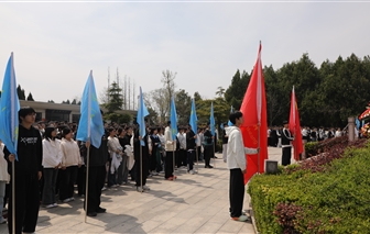 【情感德育】清明追思祭英烈 青春承志向未来——马塘中学举行清明祭扫仪式